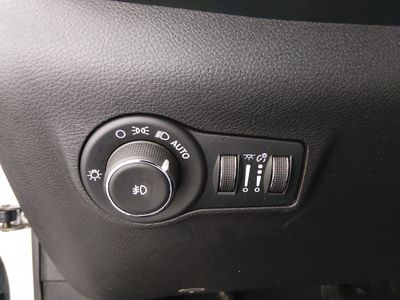 2024 Jeep Compass — photo 13 view