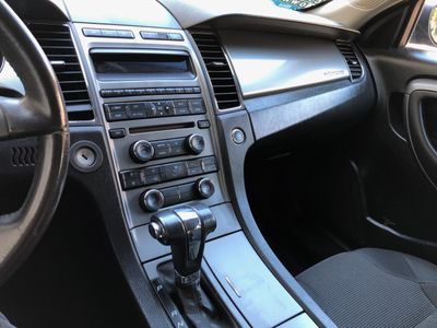 2012 Ford Taurus — photo 17 view