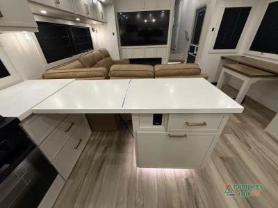 2027 Brinkley Model Z — photo 17 view