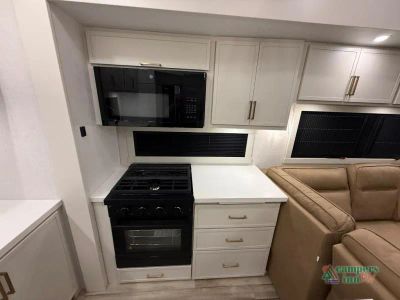 2027 Brinkley Model Z — photo 13 view