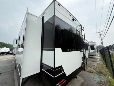 2027 Brinkley Model Z — photo 7 view