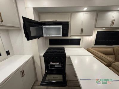 2027 Brinkley Model Z — photo 14 view
