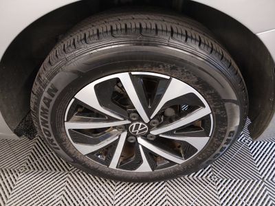 2024 Volkswagen Jetta — photo 10 view