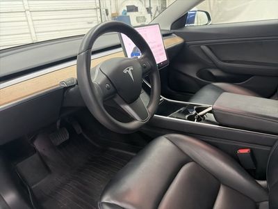 2020 Tesla Model 3 - Photo 12