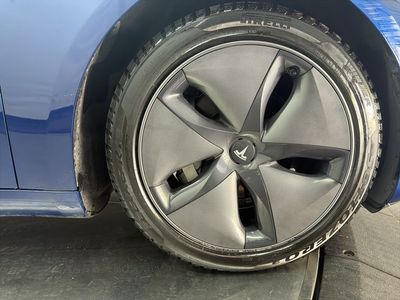 2020 Tesla Model 3 - Photo 28