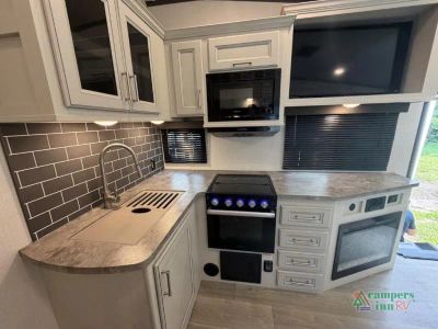 2024 Keystone RV Cougar — photo 15 view