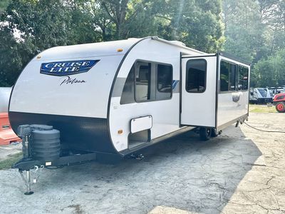 2024 Forest River Salem 273QBXLX — side profile view
