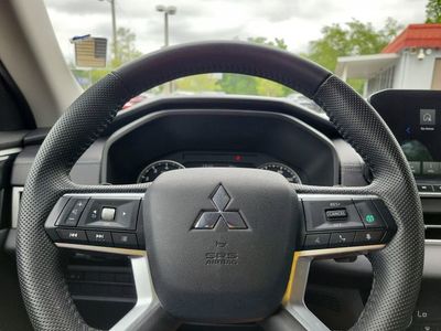 2023 Mitsubishi Outlander - Photo 24