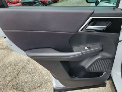2023 Mitsubishi Outlander - Photo 15