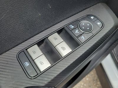 2023 Mitsubishi Outlander - Photo 22