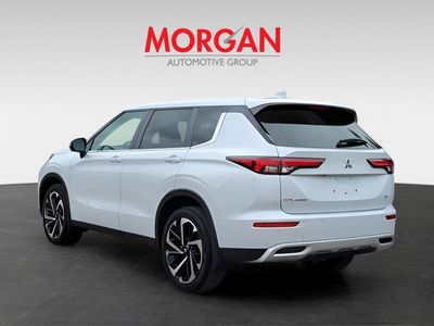 2023 Mitsubishi Outlander - Photo 3