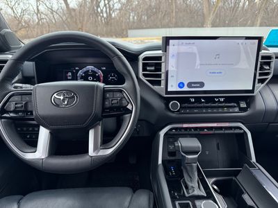 2025 Toyota Tundra 4WD - Photo 15