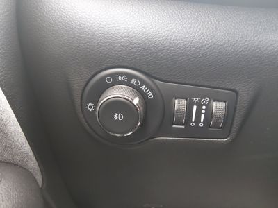 2023 Jeep Compass - Photo 13