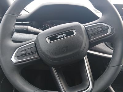 2023 Jeep Compass - Photo 12