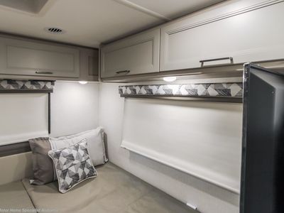 2026 Thor Motor Coach Geneva - Photo 17