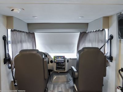 2026 Thor Motor Coach Geneva - Photo 2
