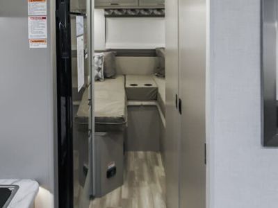 2026 Thor Motor Coach Geneva - Photo 11