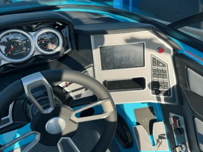 2024 Mastercraft XT24 - Photo 8