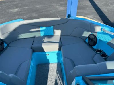 2024 Mastercraft XT24 - Photo 3