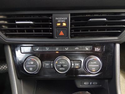 2024 Volkswagen Jetta — photo 17 view