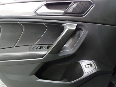 2024 Volkswagen Tiguan — photo 20 view