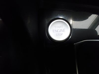 2024 Volkswagen Tiguan — photo 18 view