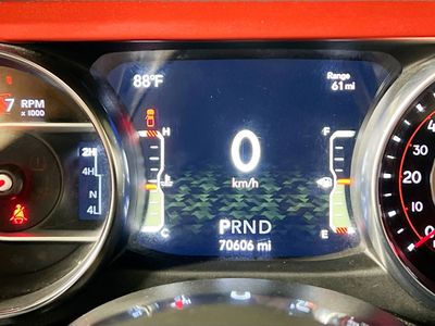 2021 Jeep Gladiator - Photo 18