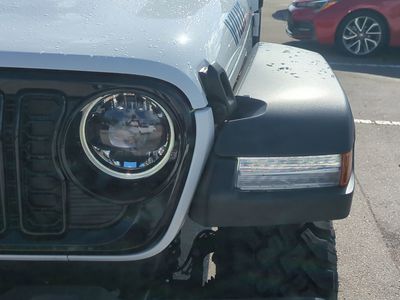 2025 Jeep Wrangler - Photo 10
