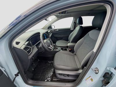 2026 Volkswagen Taos - Photo 16
