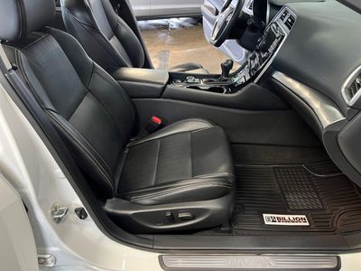 2023 Nissan Maxima — photo 13 view