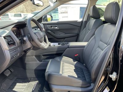 2026 Nissan Rogue — photo 9 view