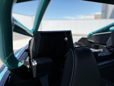 2025 Polaris RZR Pro R Ultimate - Photo 12