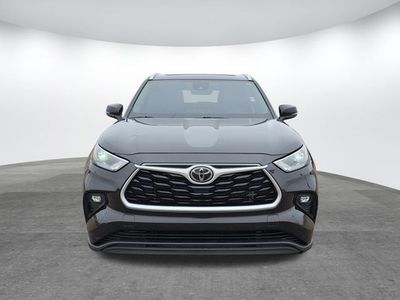 2022 Toyota Highlander - Photo 2