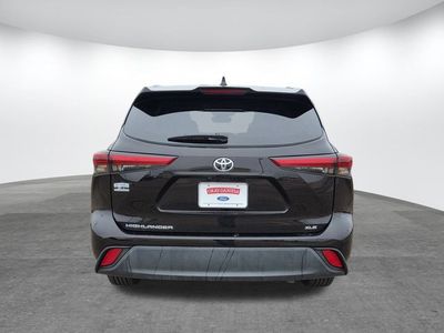 2022 Toyota Highlander - Photo 5