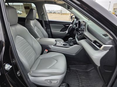 2022 Toyota Highlander - Photo 26