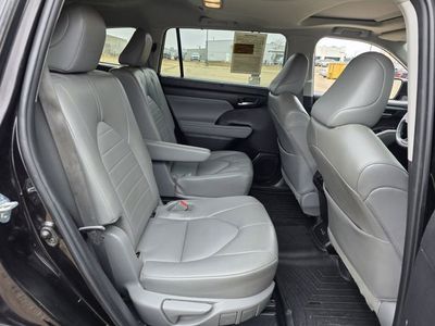 2022 Toyota Highlander - Photo 27