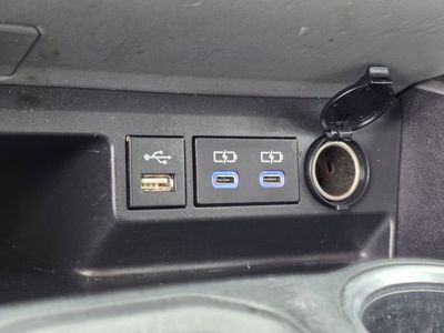 2022 Toyota Highlander - Photo 21