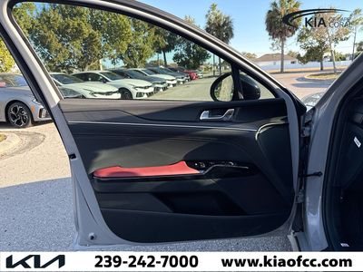 2026 Kia K5 - Photo 13