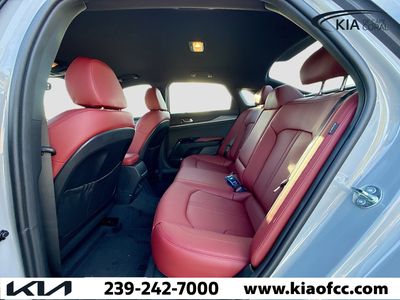 2026 Kia K5 - Photo 12