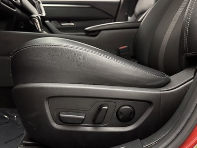 2024 Mazda CX-50 - Photo 12
