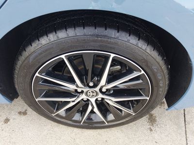 2024 Toyota Camry — photo 10 view