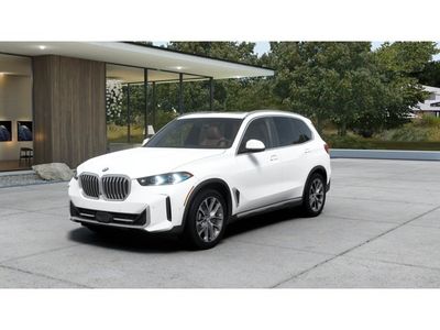 2026 BMW X5 xDrive40i xDrive40i in Alpine White — front three-quarter view