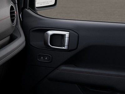 2026 Jeep Wrangler - Photo 25