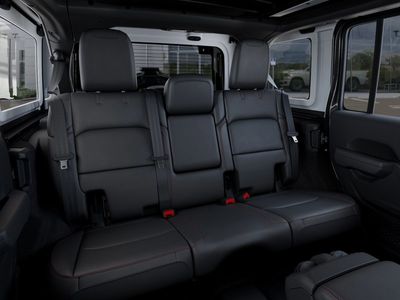 2026 Jeep Wrangler - Photo 15