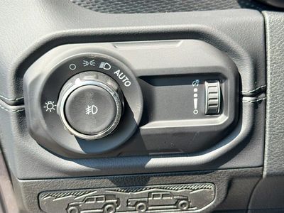 2026 Jeep Wrangler - Photo 35