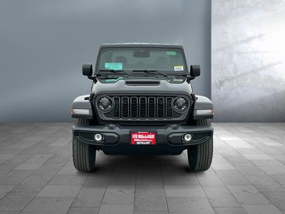 2026 Jeep Gladiator - Photo 2
