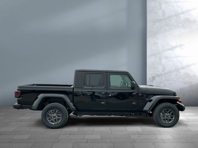 2026 Jeep Gladiator - Photo 7