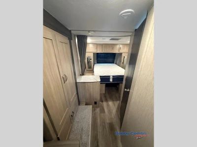 2021 Coachmen RV Freedom Express Ultra Lite - Photo 9