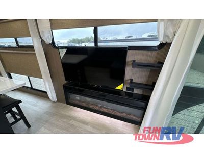 2025 Forest River RV Salem - Photo 28