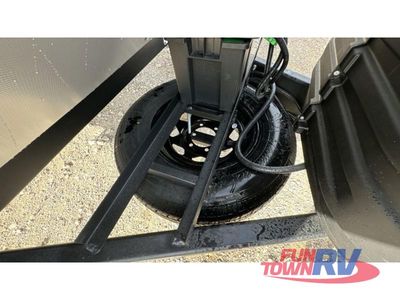 2025 Forest River RV Salem - Photo 12